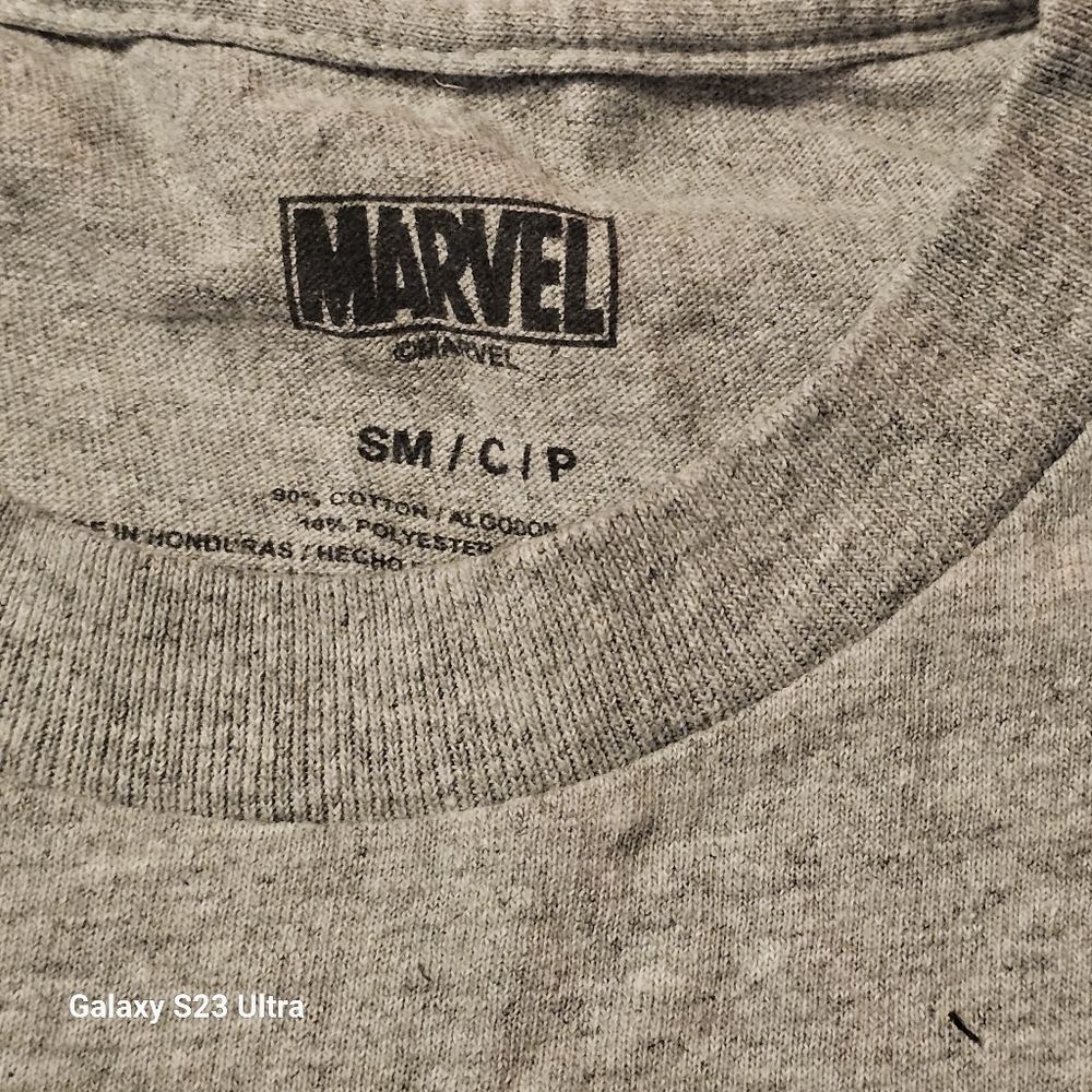 Marvel Comics Gray T-Shirt - Picture 3 of 6